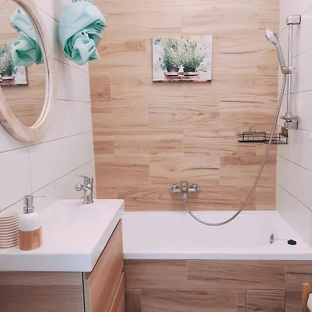 Good Vibes In Center * براتسيلافا