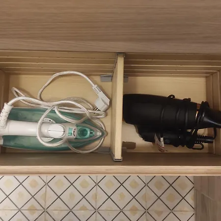 Good Vibes In Center