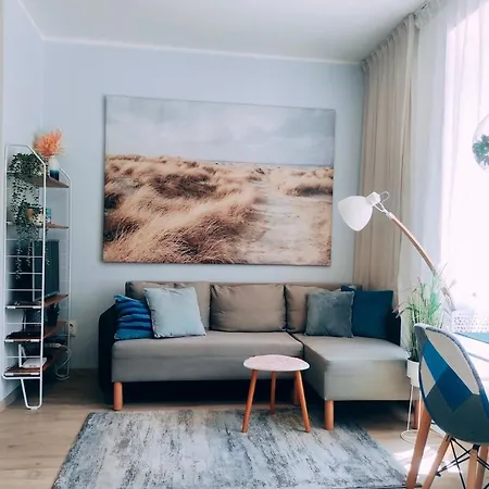 Good Vibes In Center